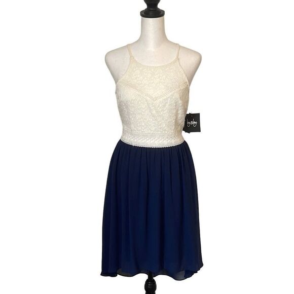 By & By Womens Lace Dress Lined Hi Low Fit Flare Sleeveless Cream Navy Blue 3 - Picture 1 of 10